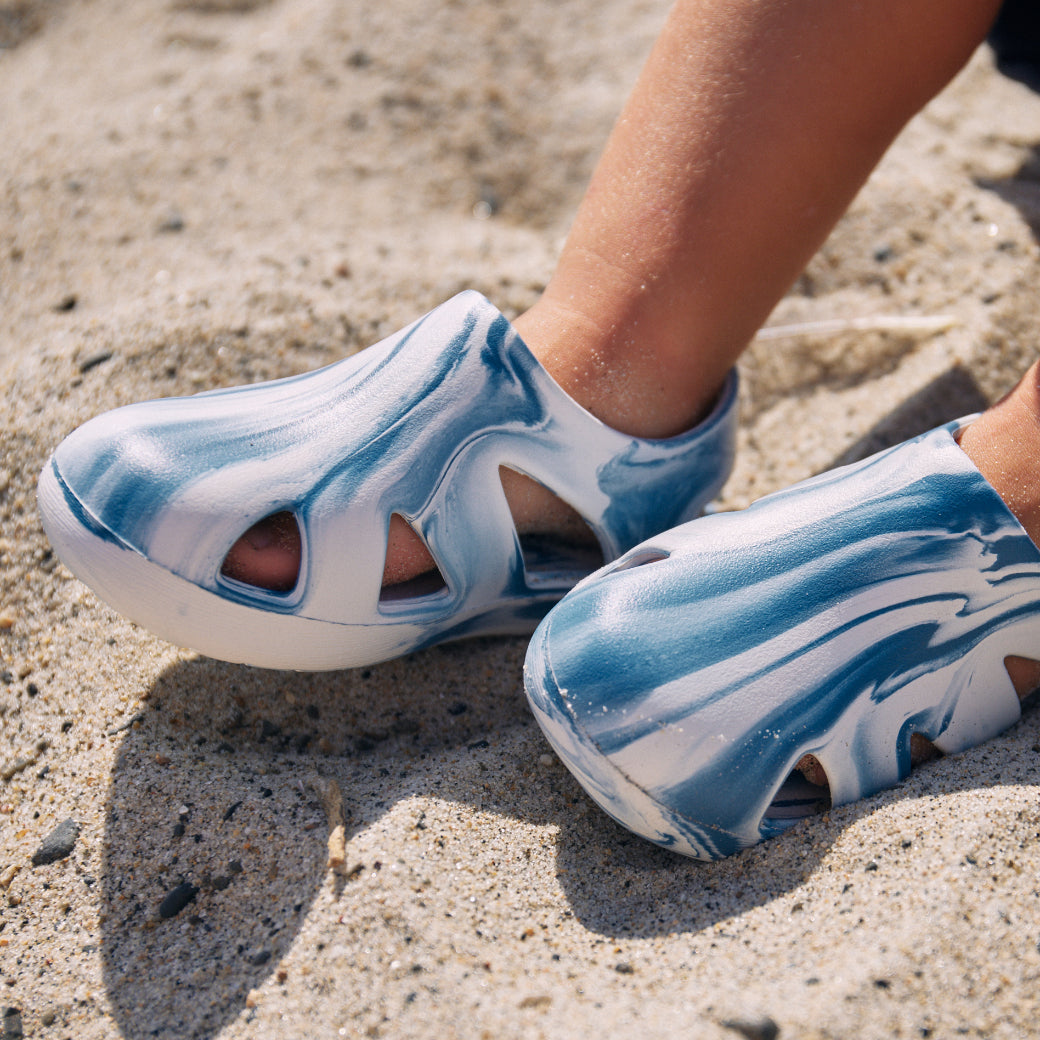 river_boys_oomphies_water_Sandals